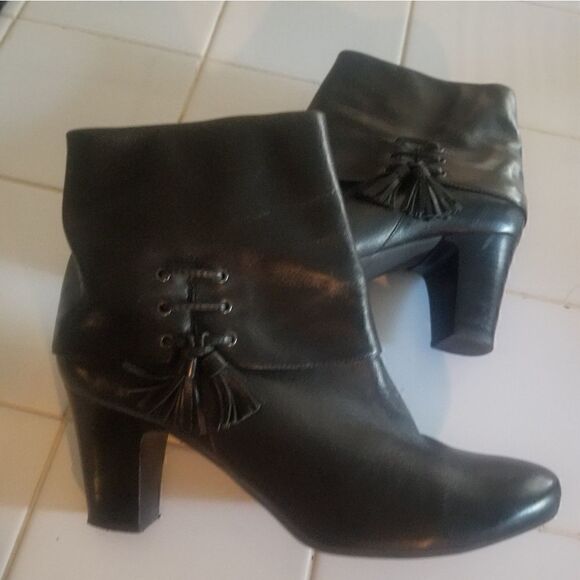 Jildor Ankle black boots Size 9 M Medium - Picture 3 of 5